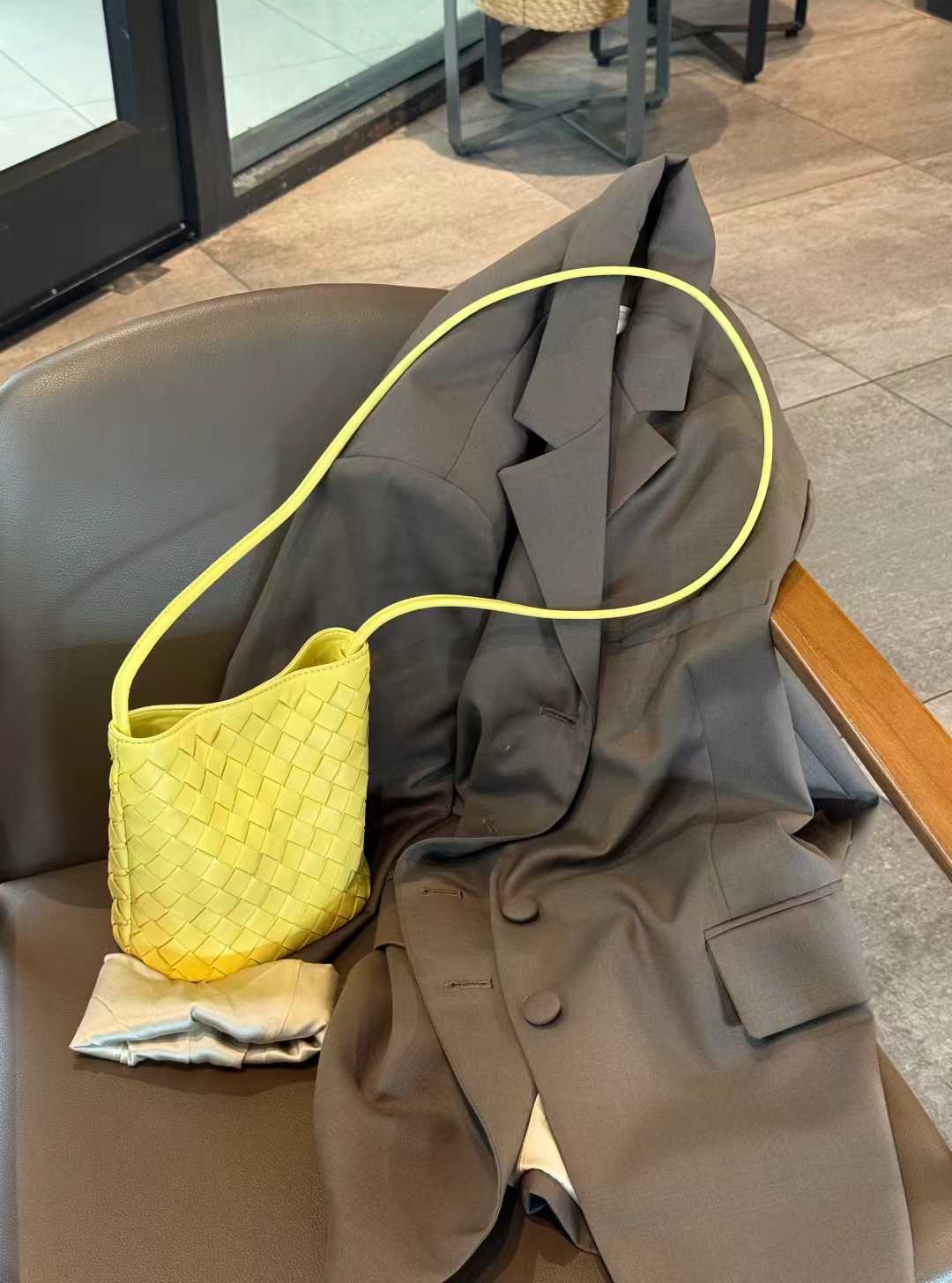 Women's Summer Sheepskin Commuter Woven Niche Women's Shoulder Bag