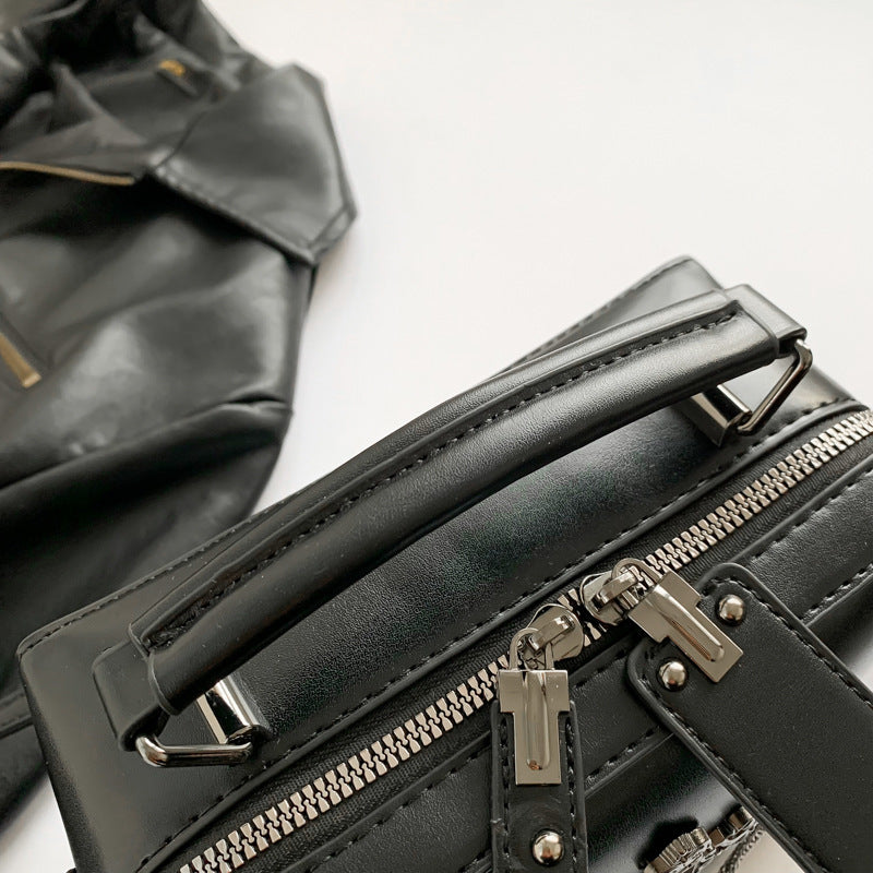 Women's High-grade Trendy Rivet Motorcycle Skull Women's Messenger Bag