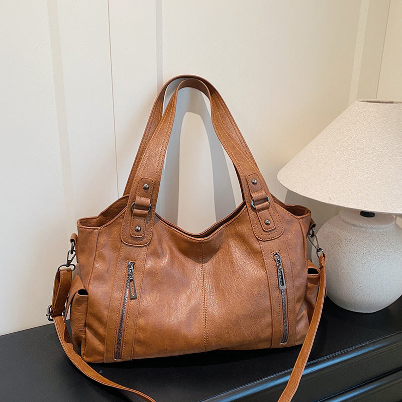 Women's Fashion Rivet High-grade Large Capacity Portable Underarm Tote Bag