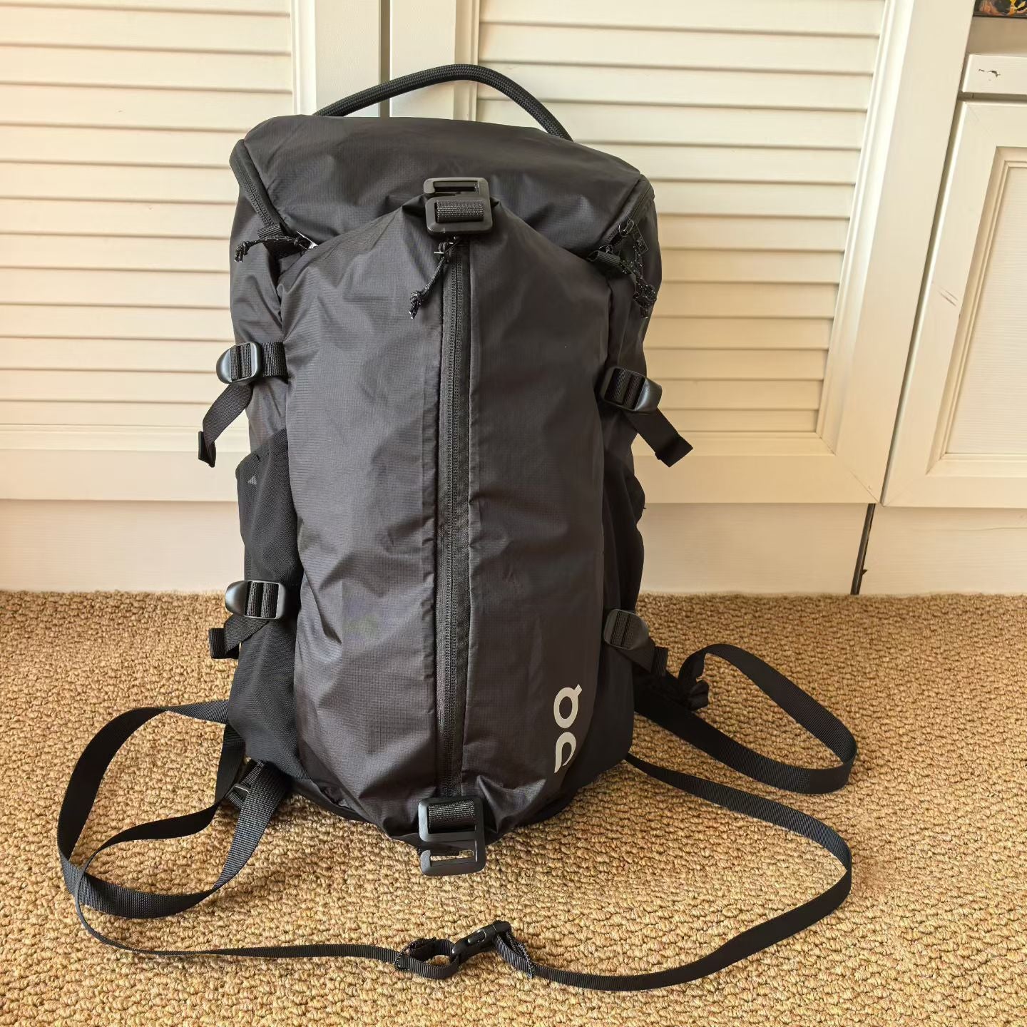 Cool Large Main Compartment Commuter Capacity Backpacks