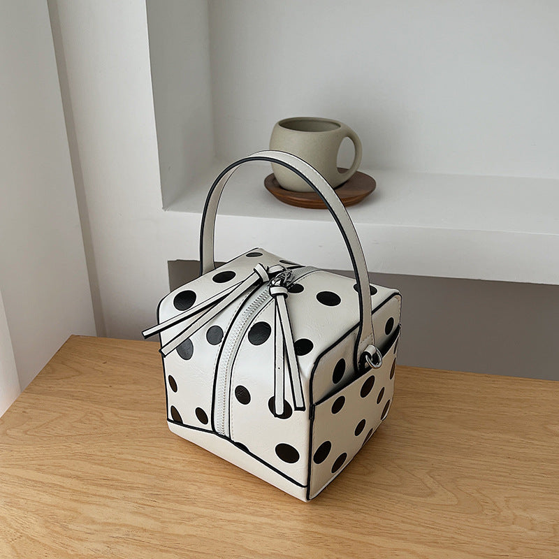 Women's Dot Top Handled Toast Spring Three-dimensional Western Women's Shoulder Bag