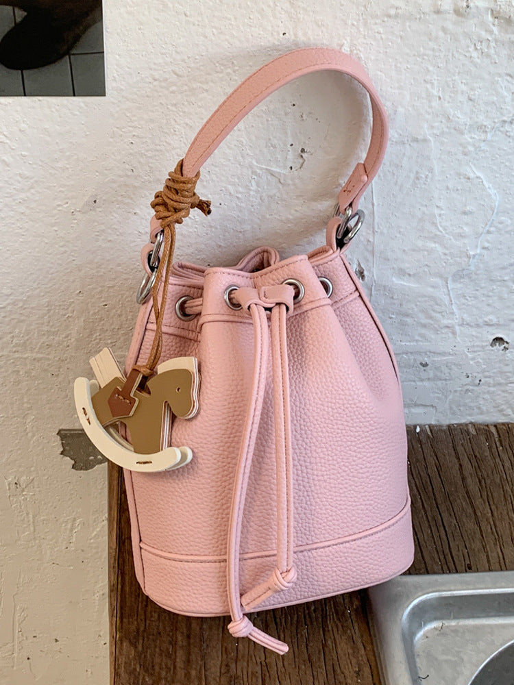 Women's Exquisite Outing Fashionable High-grade Commuter Cross Shoulder Bags