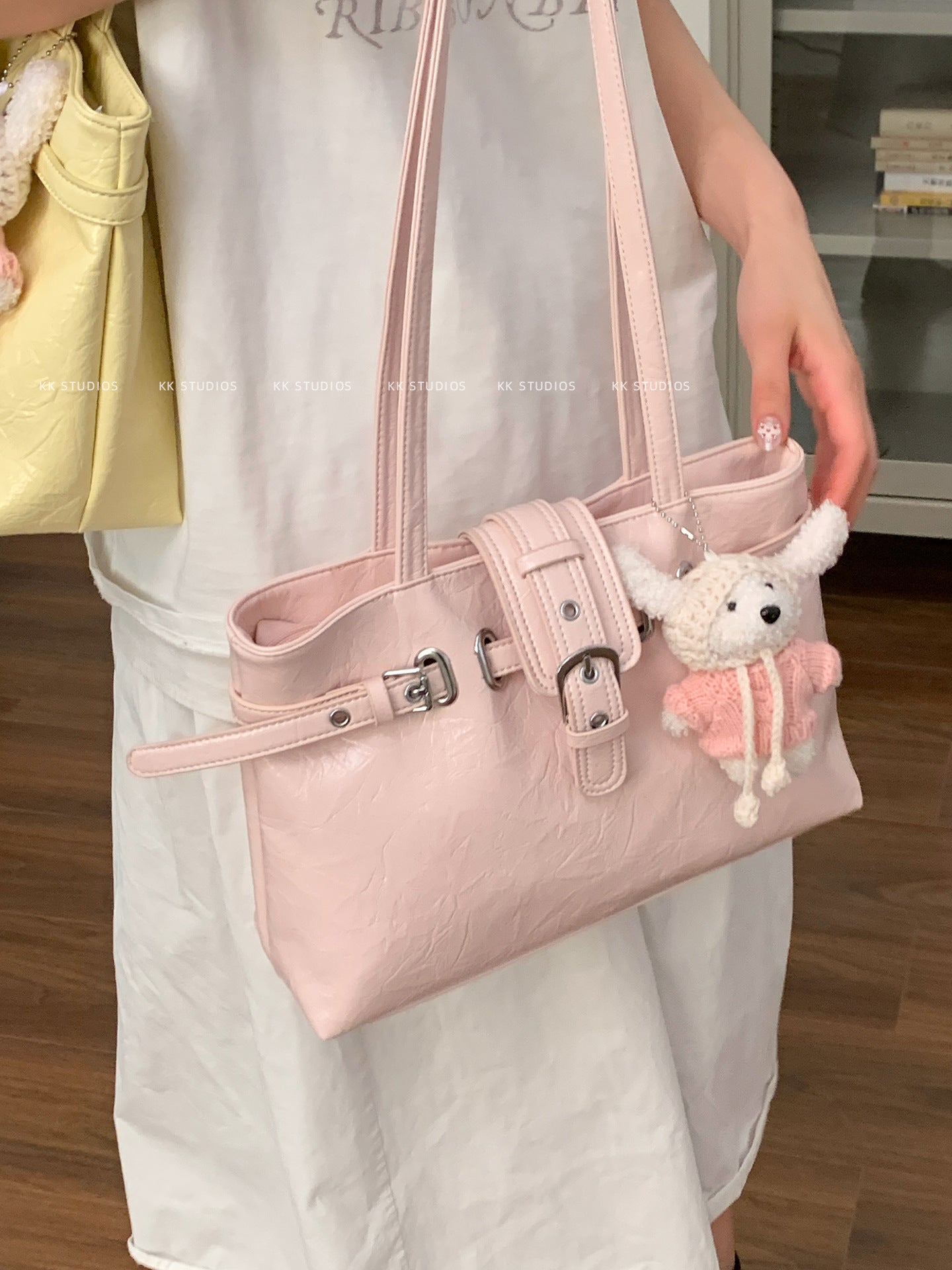 Women's Korean Underarm Summer Simple Commuter Tote Bags