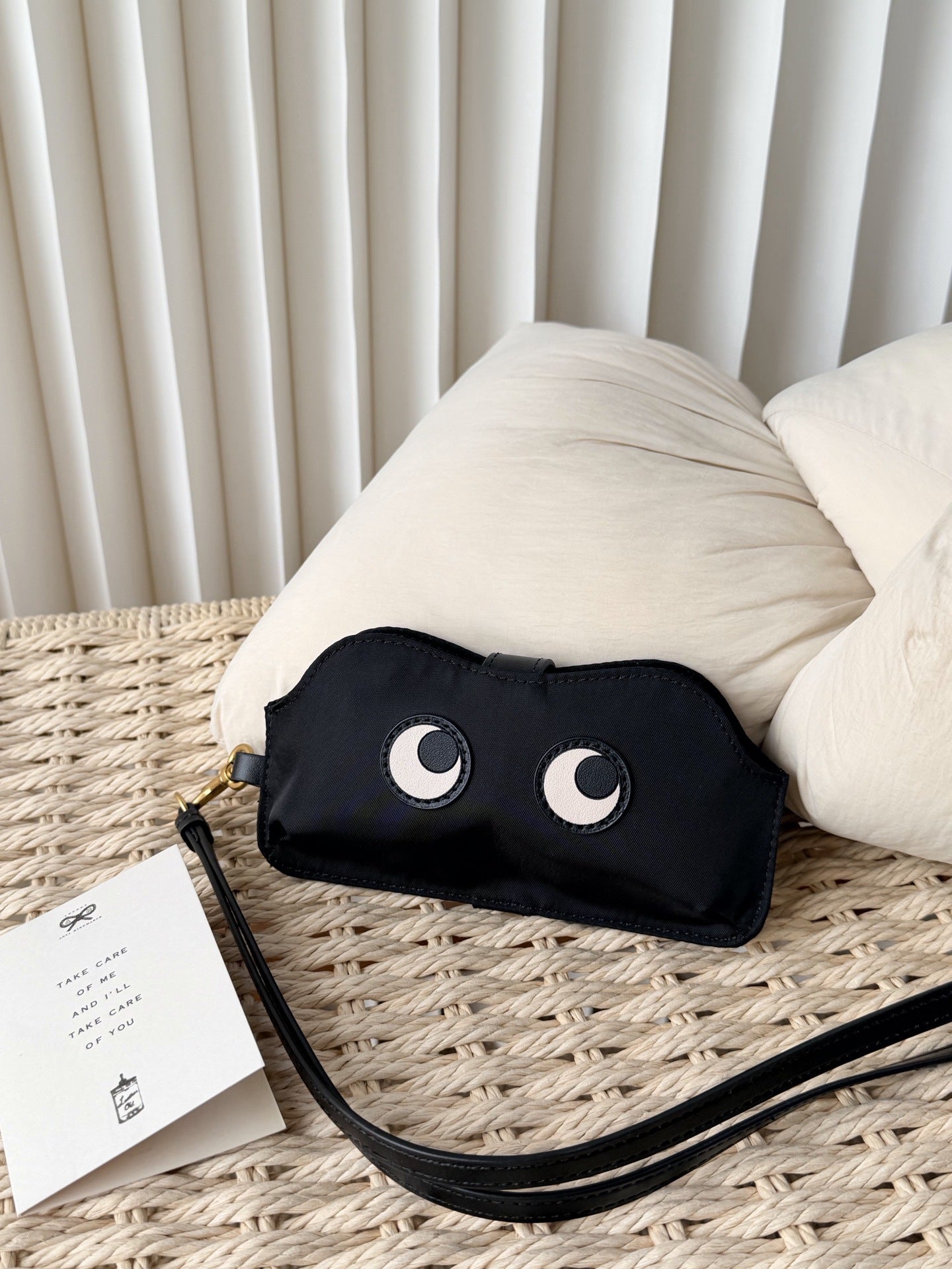 Big Eyes Glasses Classic Daily Storage Women's Shoulder Bag