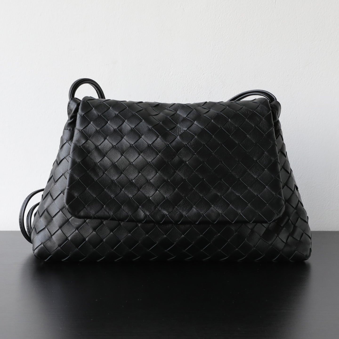 Women's Light Luxury Minority Advanced Texture Sheepskin Hand-woven Large Capacity Genuine Underarm Bag