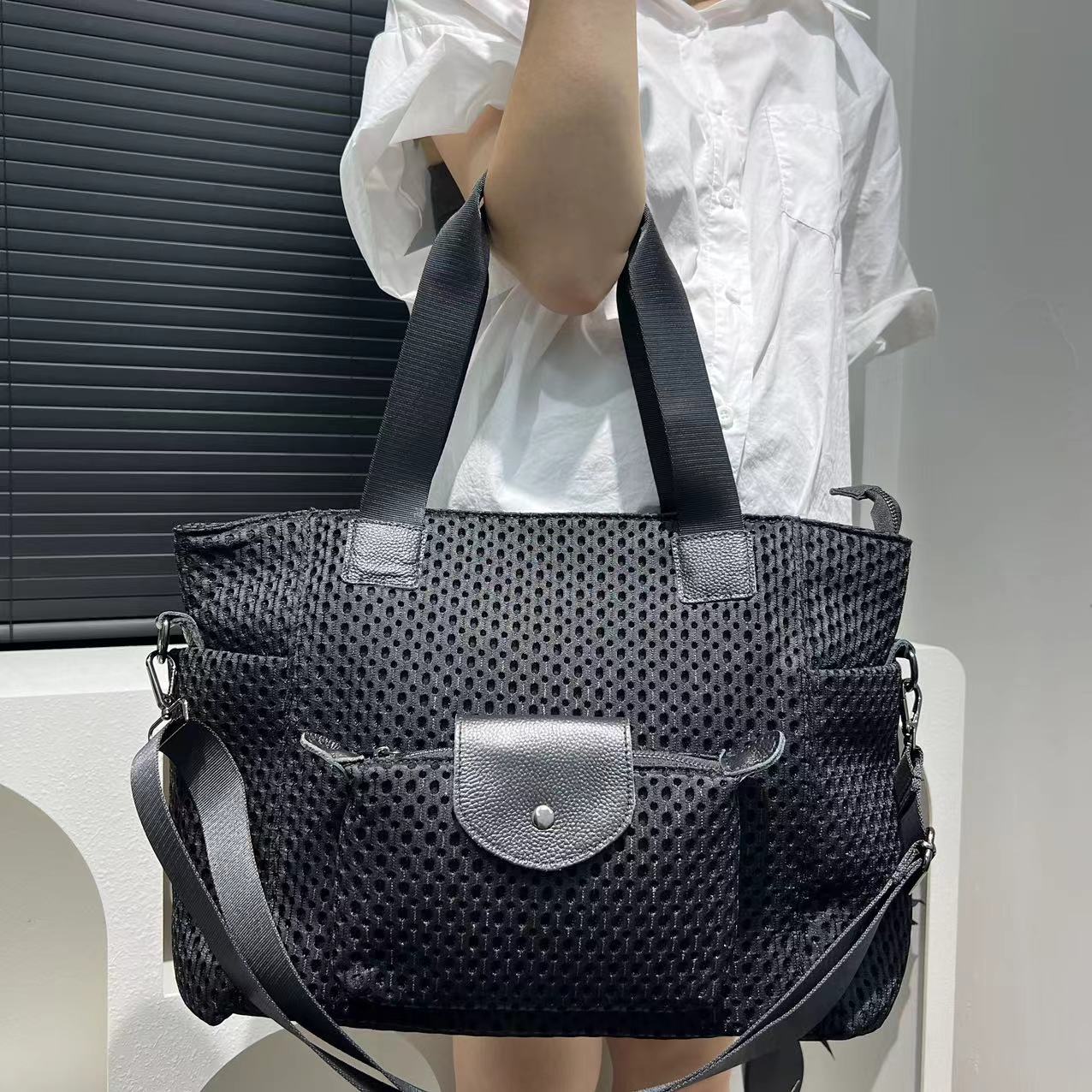 Women's Korean Lightweight Short-distance Mesh Large Capacity Shoulder Bags