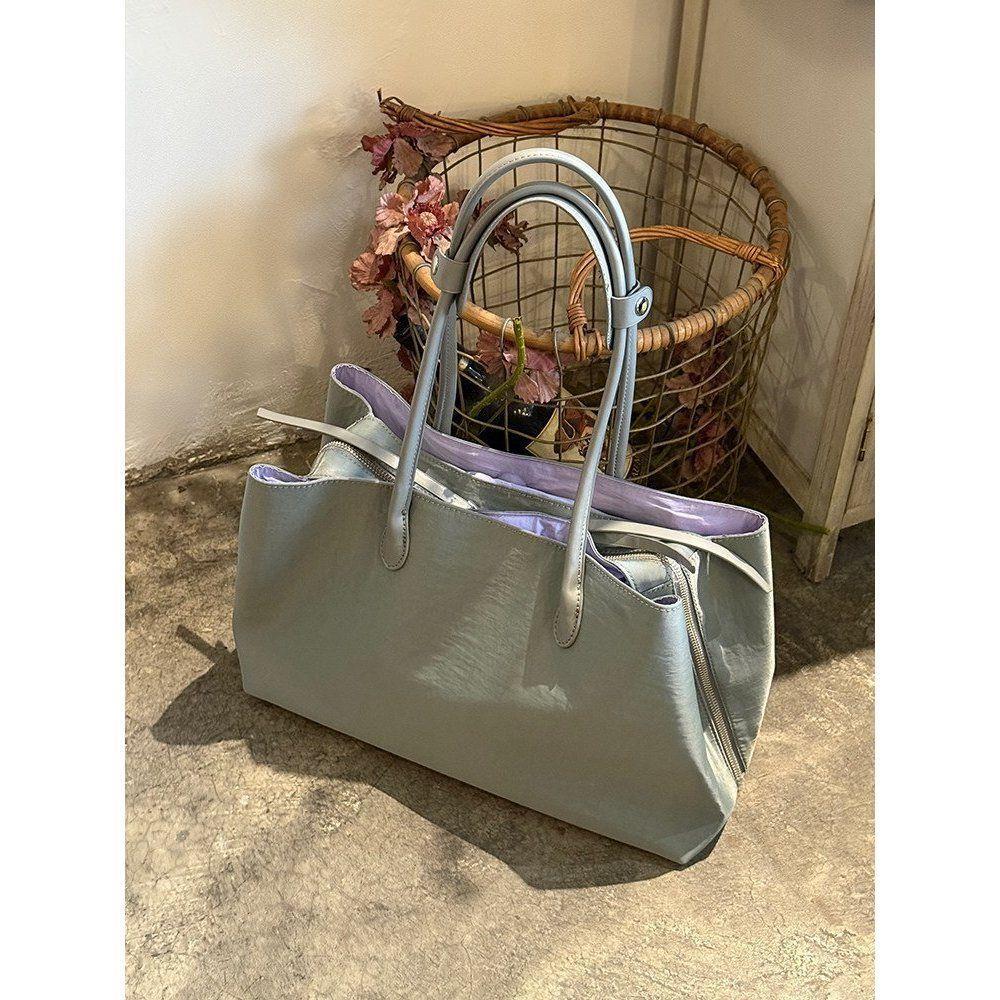 Women's Large Capacity Waterproof Nylon High-grade Simple Tote Bags