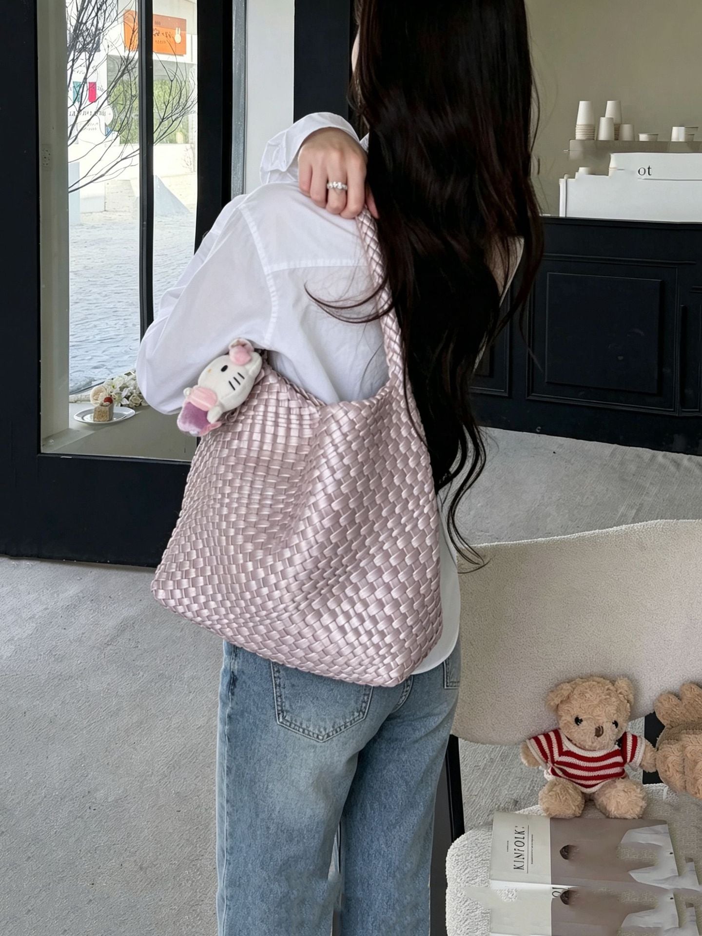 Women's Mermaid Handmade Woven Underarm Large Capacity Bucket Bag