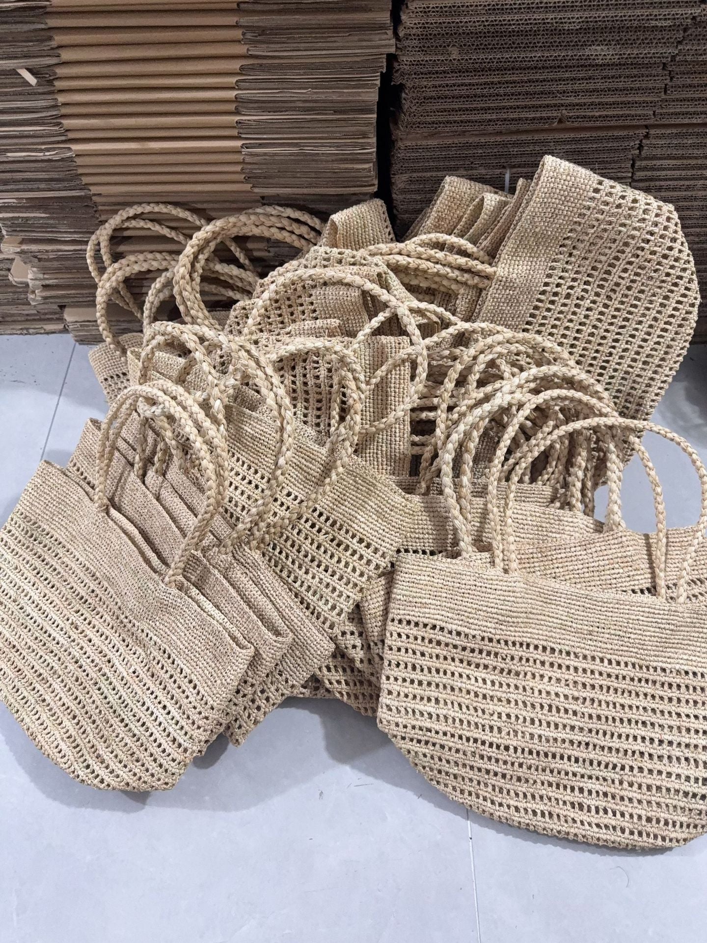 Women's Summer Natural Raffia Hand Crochet Hollow Handmade Woven Seaside Women's Shoulder Bag