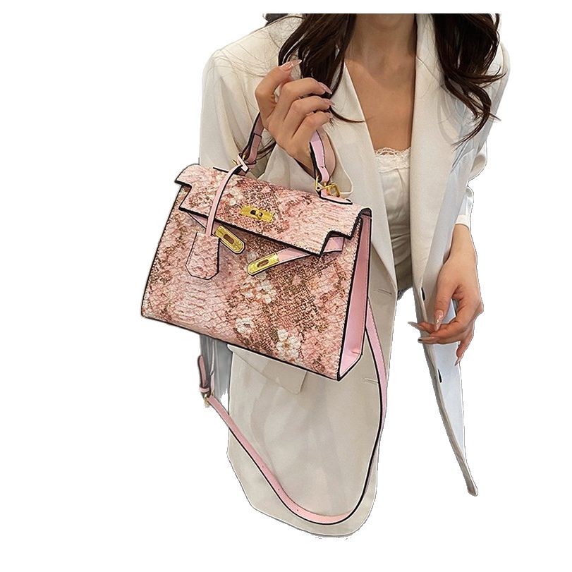 Women's Classic Fashion Kelly Snake Pattern African Women's Shoulder Bag