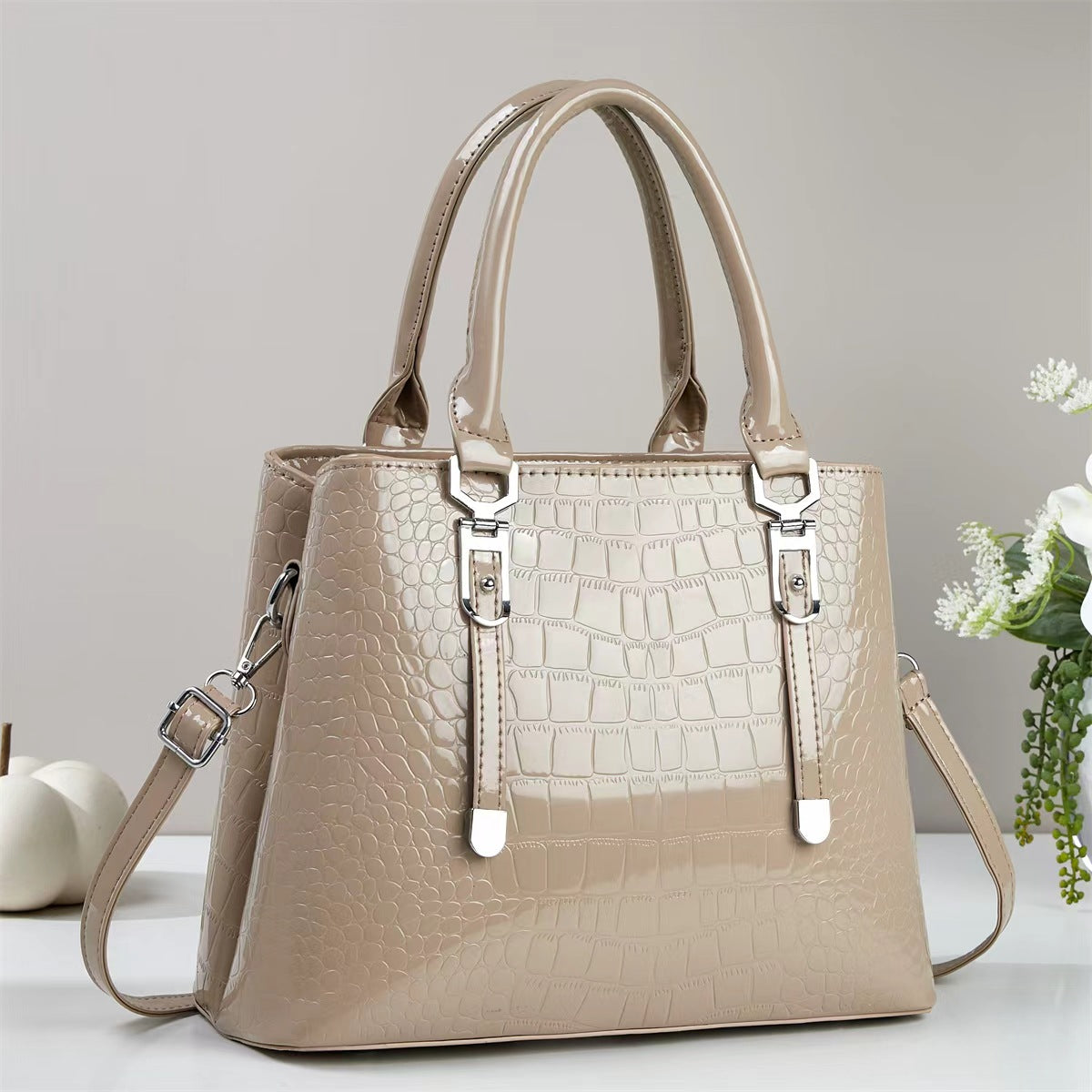 Comfortable Classic Women's Elegant Large Capacity Bags