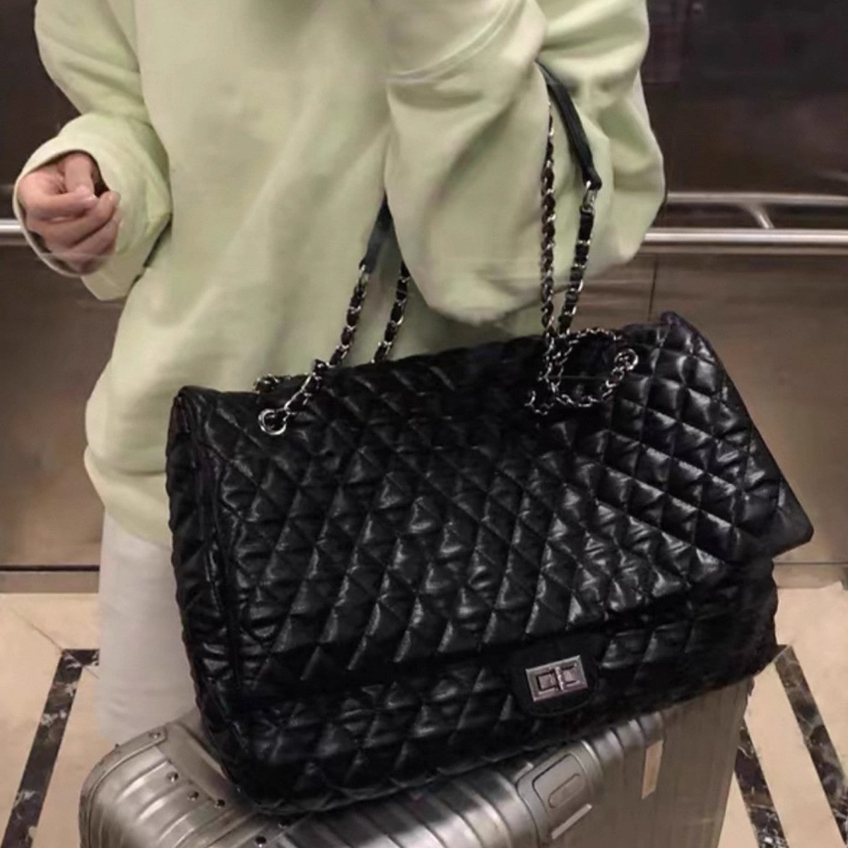 Large Capacity High-grade Diamond Chain Versatile Bags
