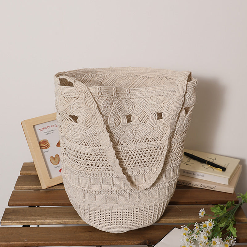 Capacity One Straw Fashion Flower Woven Bags