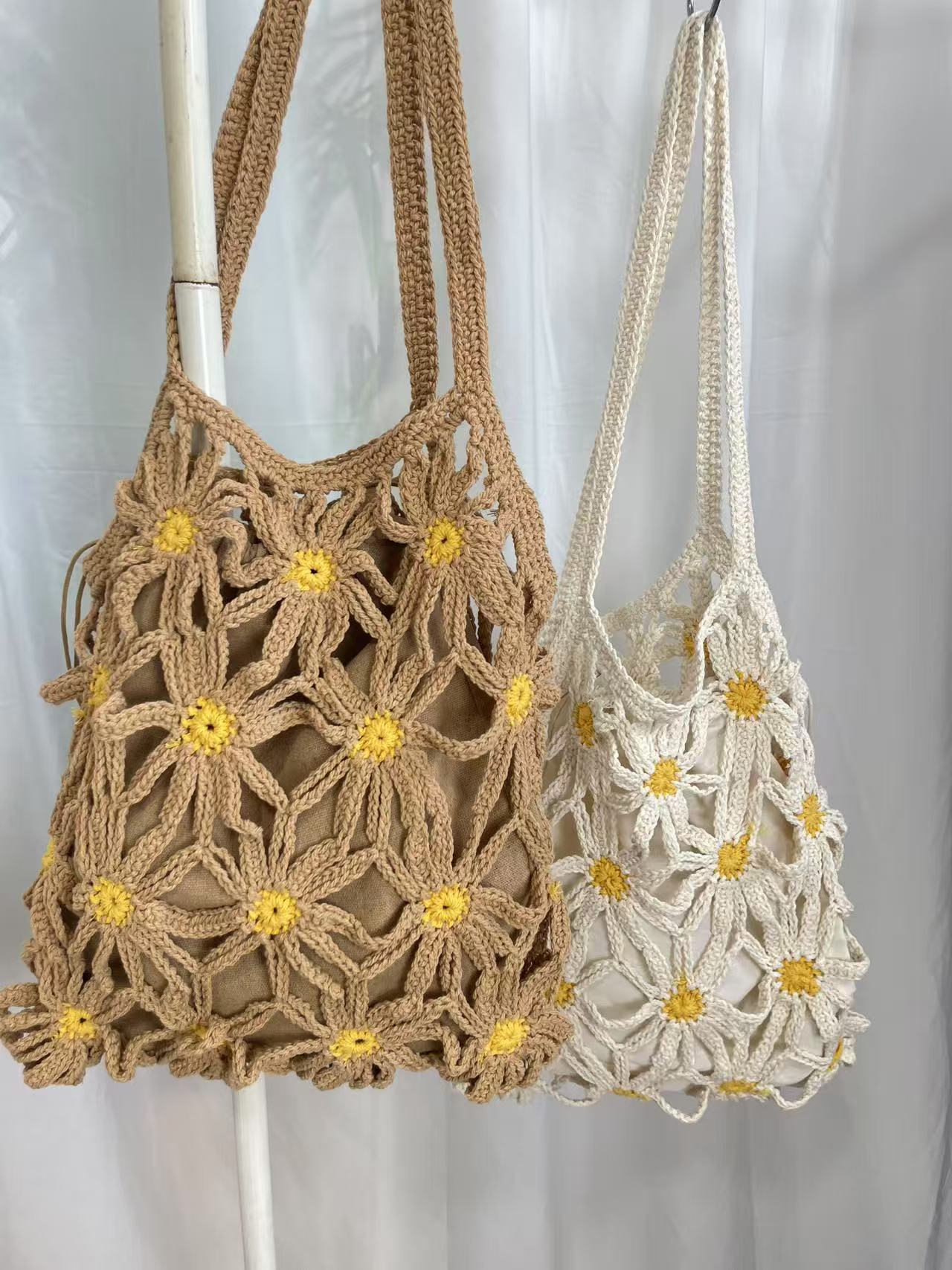 Women's Idle Style Crocheted Cotton Thread Hand-woven Hollow Large Capacity Women's Shoulder Bag