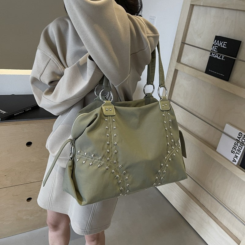 Women's Large Capacity Textured Rivet Lightweight Idle Shoulder Bags