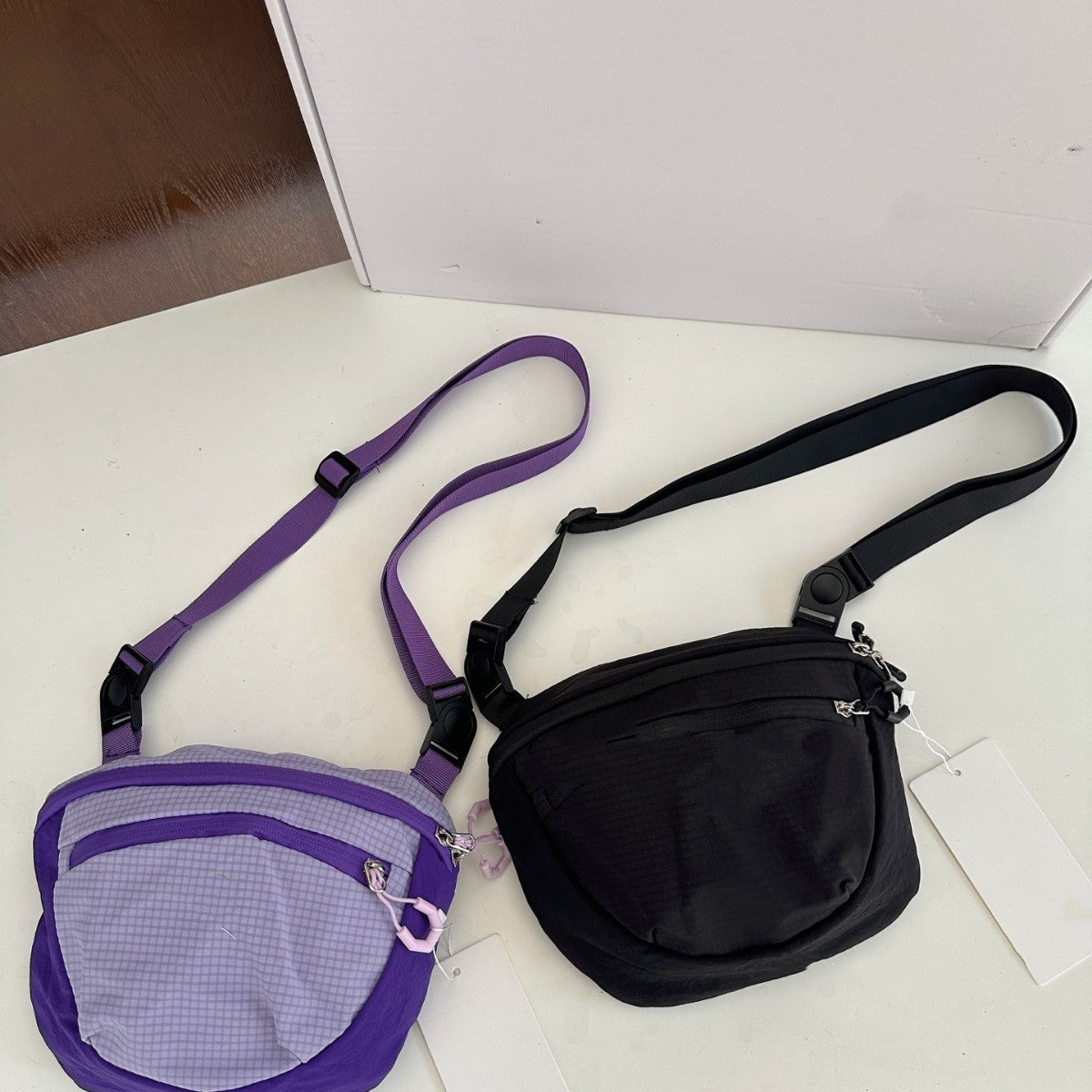Lightweight Breathable Home Waterproof Lotus Leaf Women's Shoulder Bag