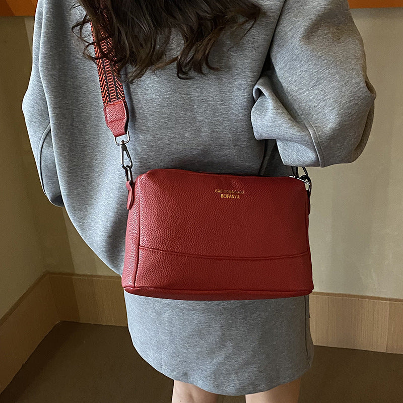 Women's Trendy Simple High-grade Large Capacity Elegant Soft Women's Messenger Bag