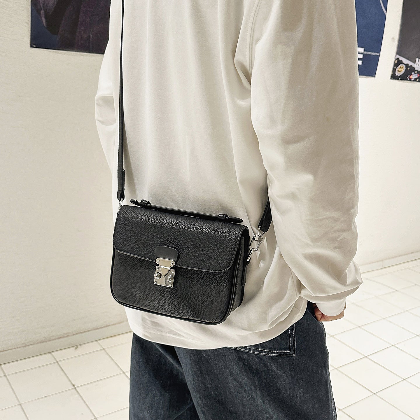 Men's Fashion Twist Leather Fashionable Korean Style Men's Messenger Bag