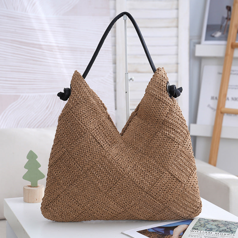 Women's Texture Handmade Straw Idle Style Holiday Leisure Women's Shoulder Bag
