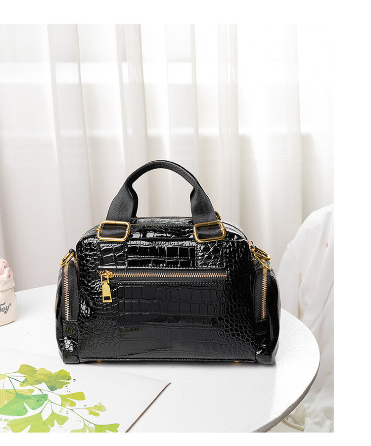 Women's Crocodile Pattern Patent Leather High-grade Fashion Shiny Light Bags