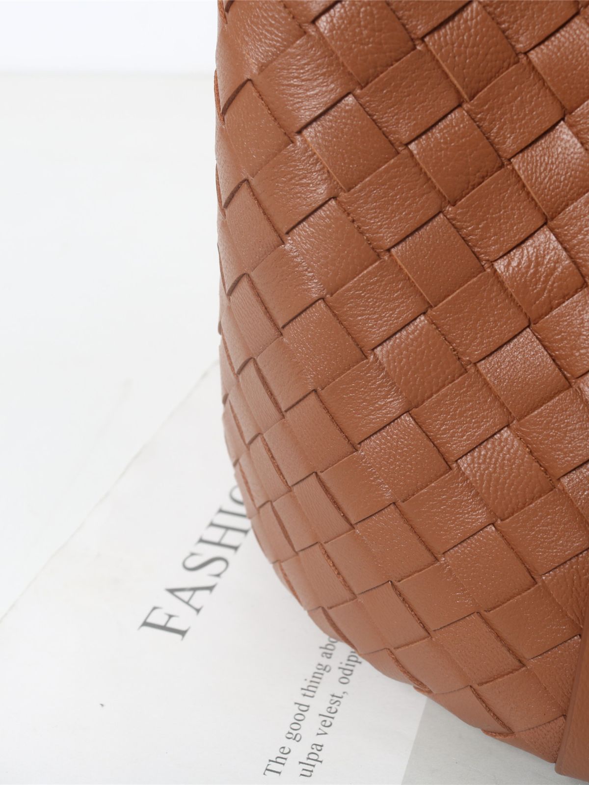 Women's Fashion High-grade Sheepskin Woven Large Capacity Women's Shoulder Bag