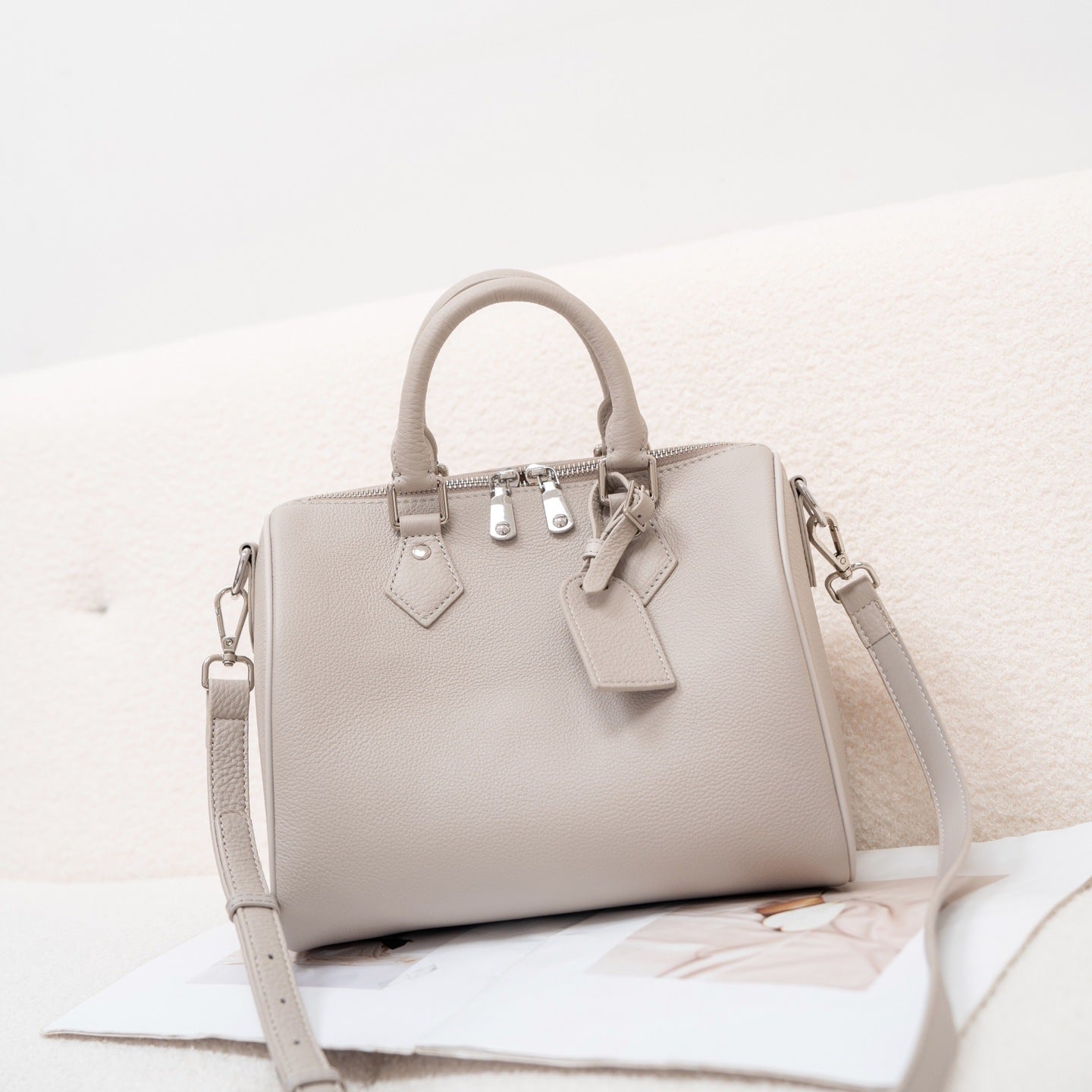 Women's Fashion Genuine Leather Simple High-grade Feeling Tong Portable Women's Shoulder Bag