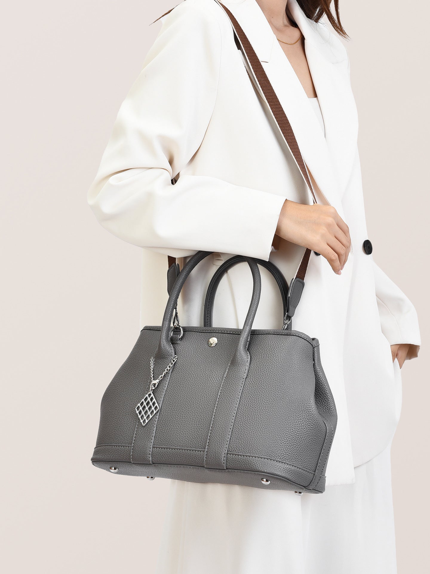 Women's Simple Vintage Wide Strap Large Capacity Women's Messenger Bag
