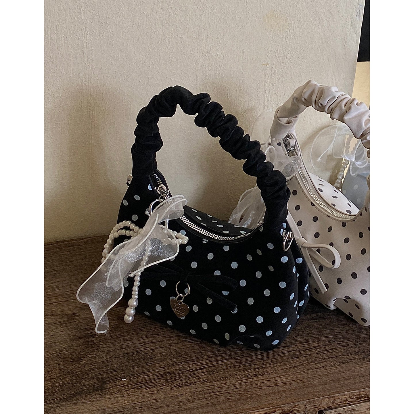 Women's Niche Texture Carrying Polka Dot Printed Handbags