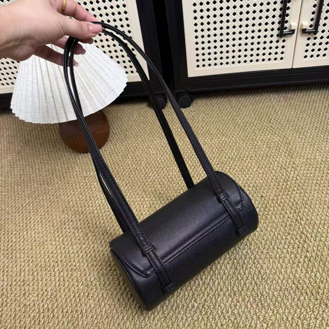 Women's Style Retro Affordable Luxury Round Fashion Underarm Simple Commute Women's Shoulder Bag