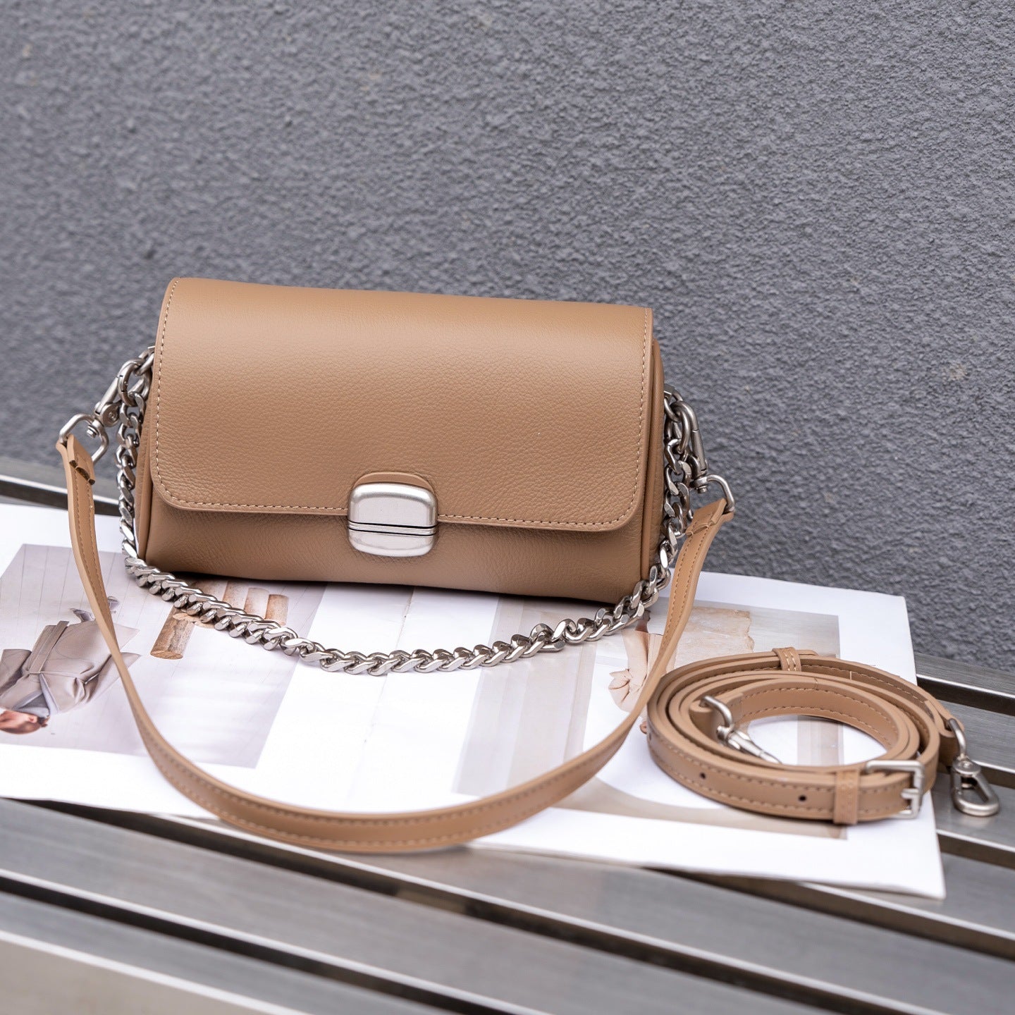Women's Genuine Leather Design Envelope High-grade Commute Women's Shoulder Bag