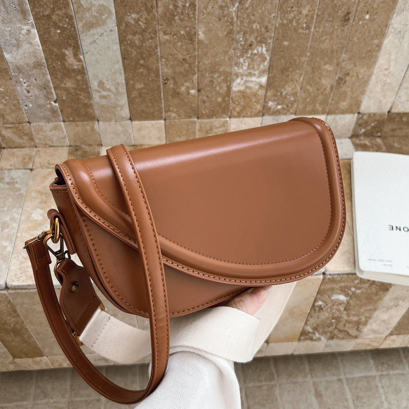Women's Brown Early Autumn Fashion Korean Simple Saddle Women's Shoulder Bag