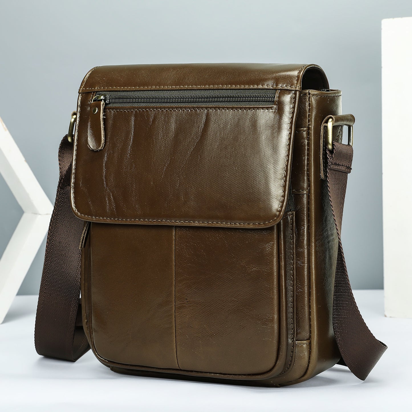 Men's Top Layer Cowhide Cover Type Men's Messenger Bags