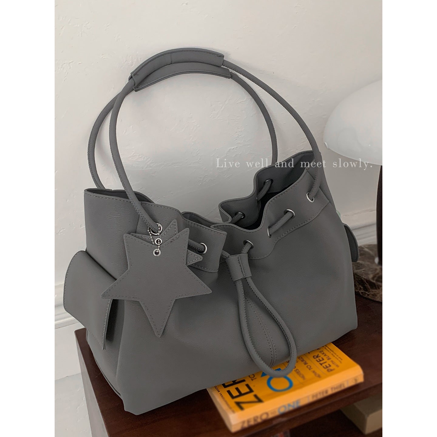 Attractive Women's Korean Underarm Simple Commuter Tote Bag