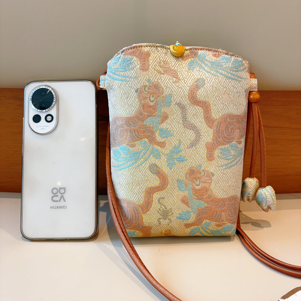 Song Dynasty Brocade Cloth Pattern Walking Phone Bags