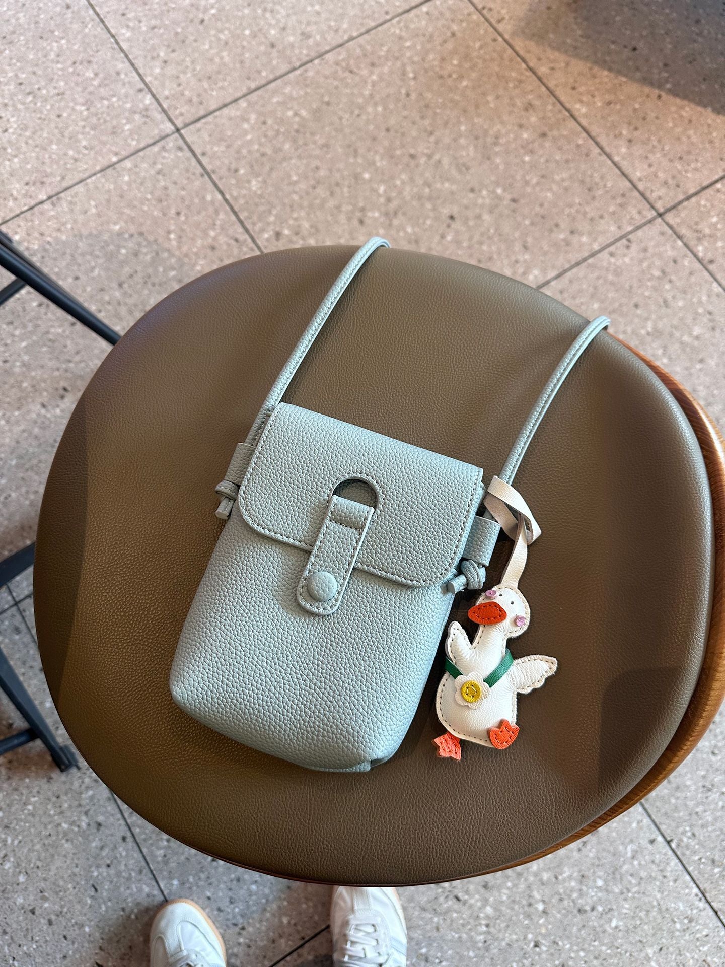 Female Fashion Lightweight Walking Practical Commuting Mobile Phone Bag