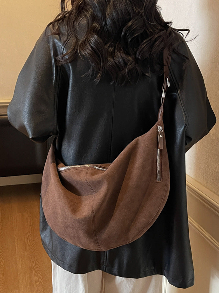 Women's Capacity Dumpling Korean Niche Retro Fashion Simple Women's Shoulder Bag