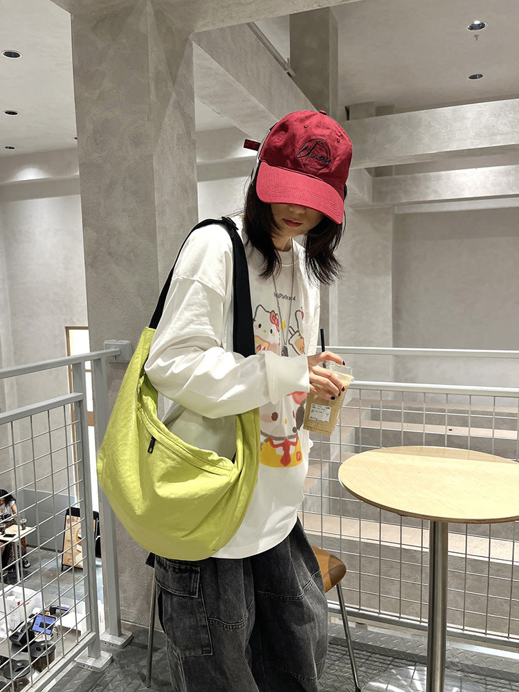 Women's Ge Lightweight Oxford Cloth Dumpling Daily Women's Messenger Bag