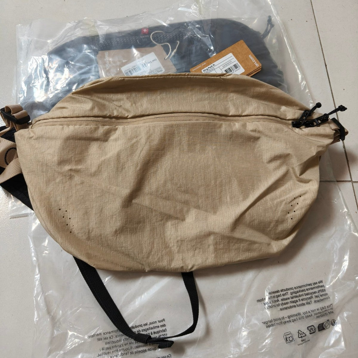 Women's & Men's Ultra Light Waterproof Running Leisure Men's Messenger Bag