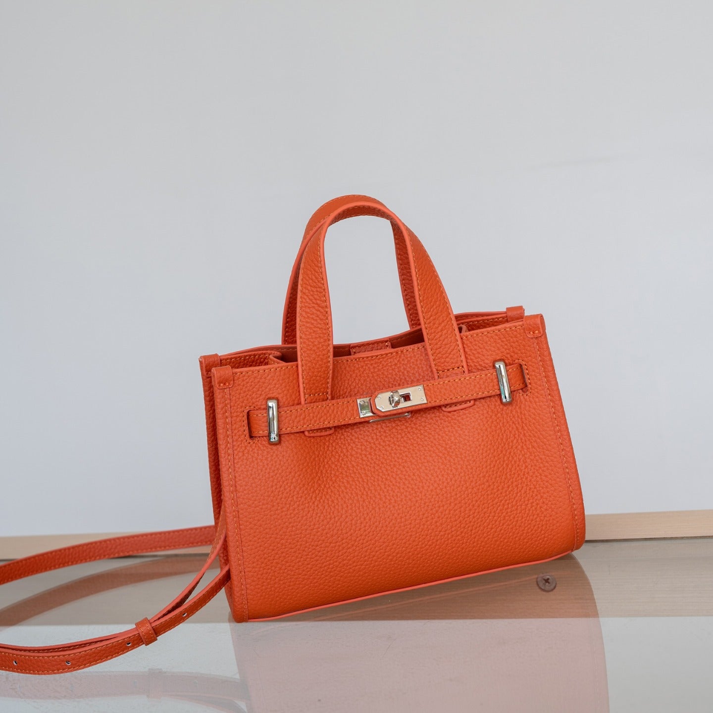 Women's Advanced Texture First Layer Cowhide Lychee Bags