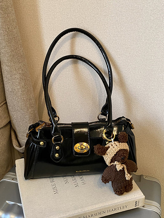 Trendy Fashionable Retro Oil Wax Leather Underarm Minority Temperament Bags