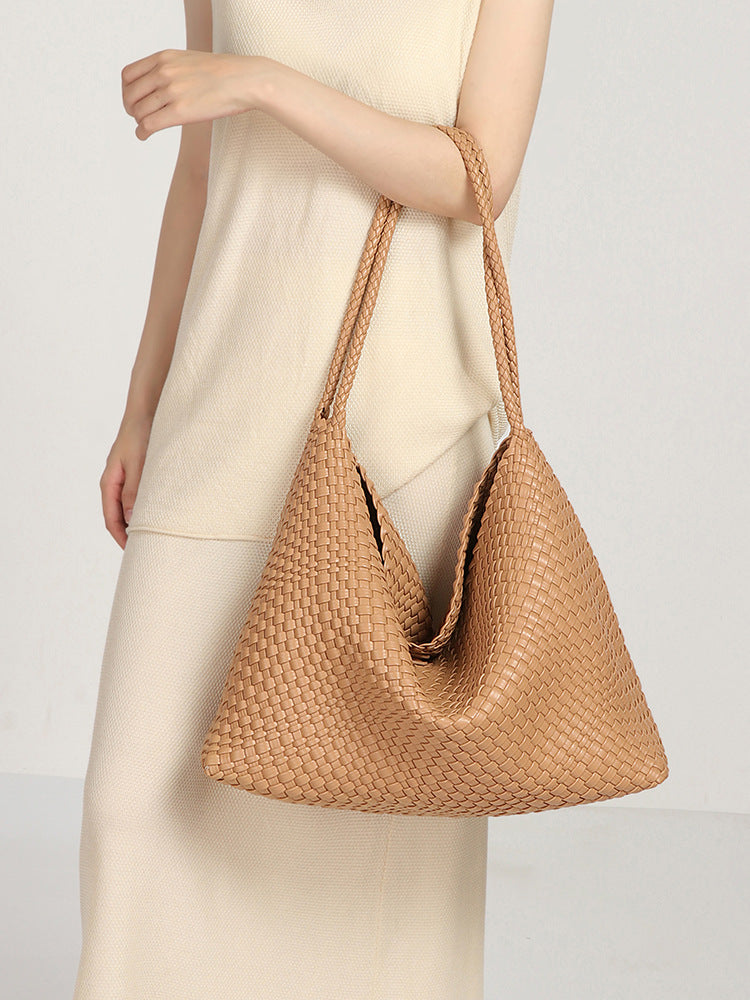 Soft Leather Woven Large Capacity Idle Style Women's Shoulder Bag