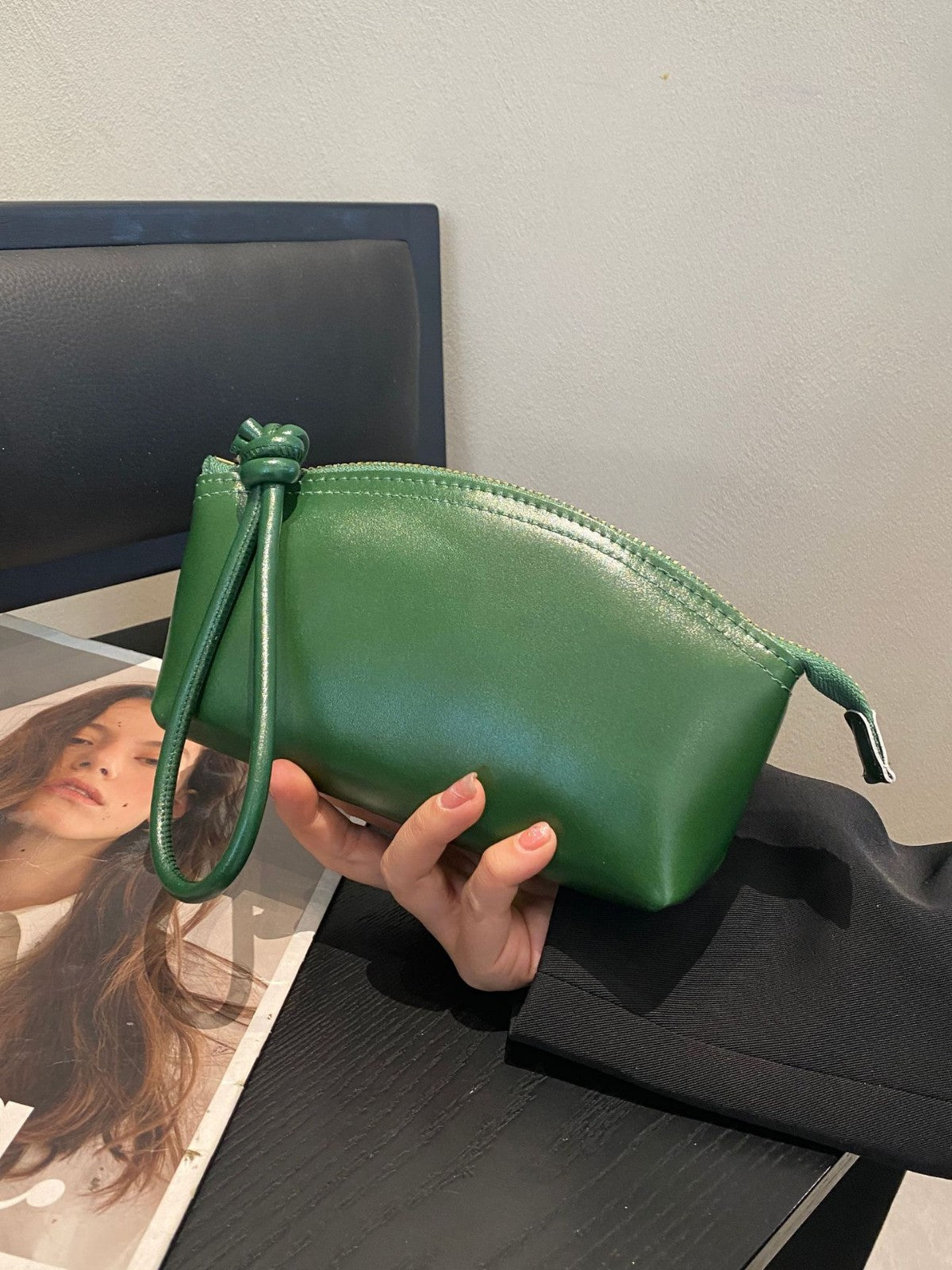 Leather Lady's Fashionable Practical Dumpling Shell Simple Bags