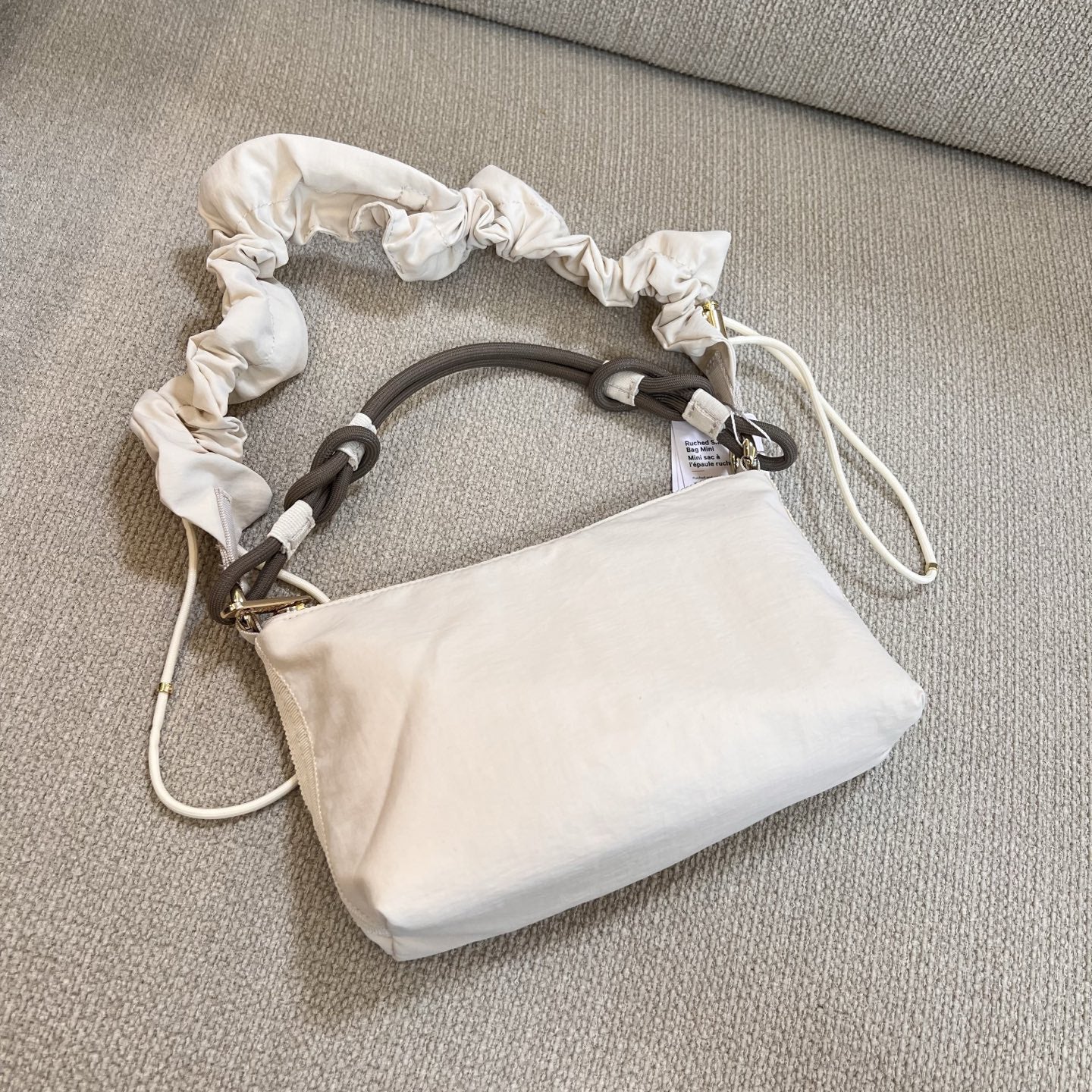 Popular Road Large Intestine Pleated Cloud Underarm Bag