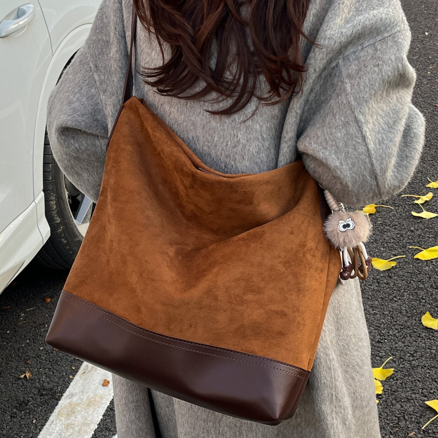 Women's Retro Minority Commuter Suede Fashion Large Capacity Bags