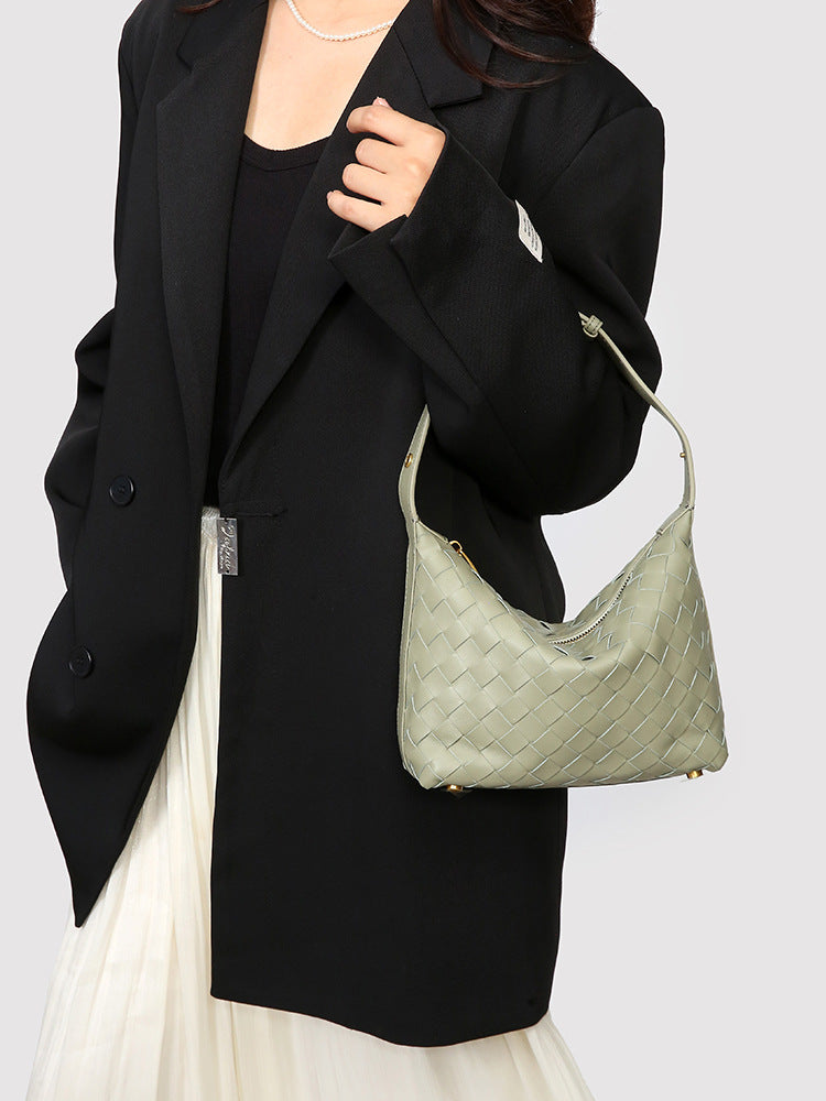 Women's Lunch Box Large Capacity Commuter Hand-woven Sheepskin Underarm Bags