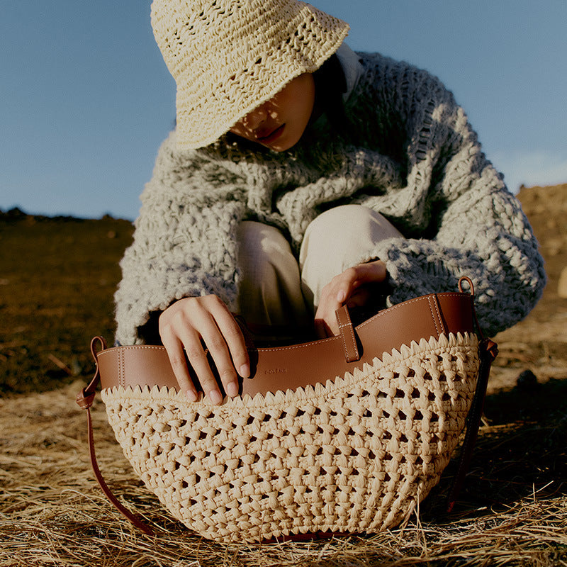 Beautiful Innovative Women's Raffia Portable Woven Women's Shoulder Bag