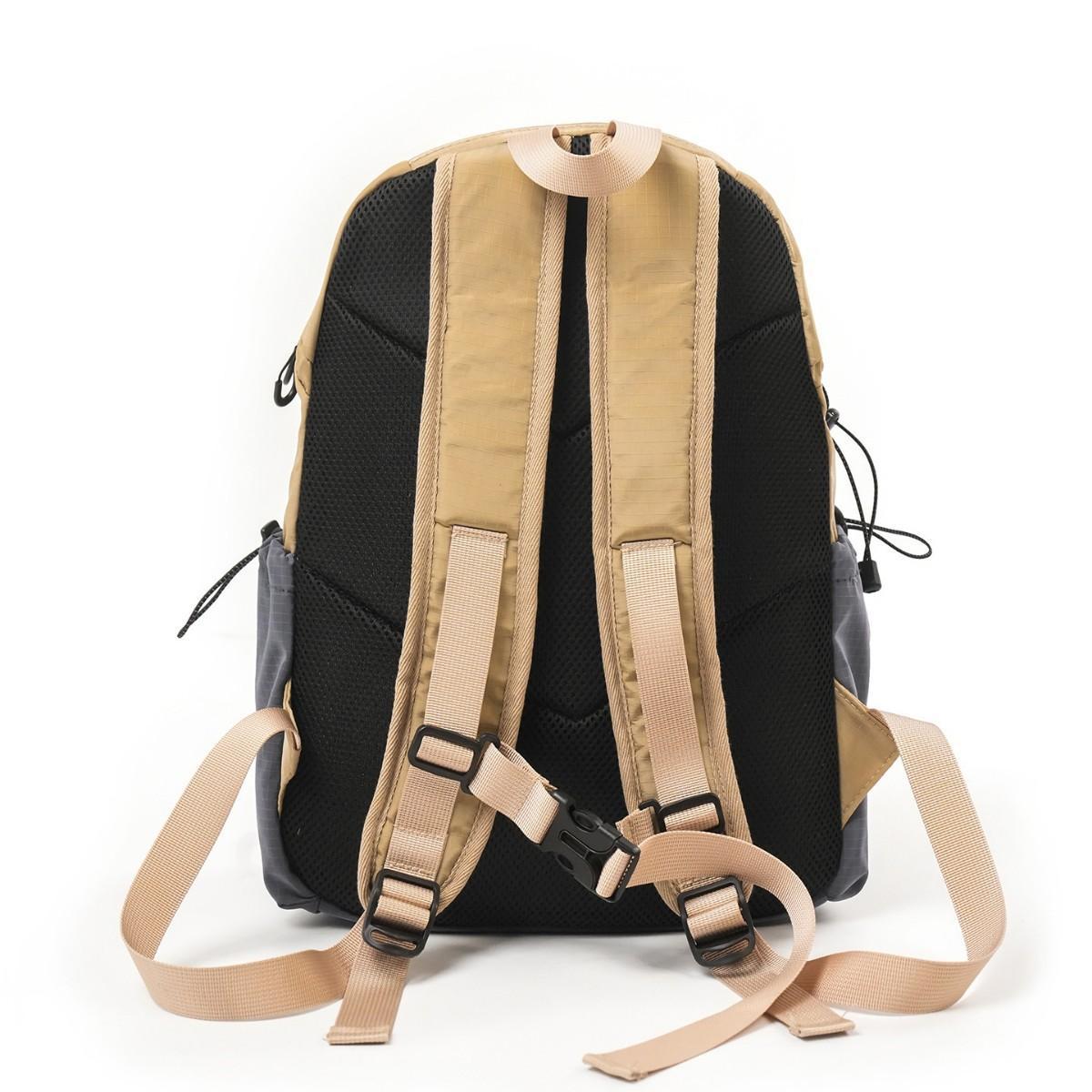 Soft Feeling Color Collision Design Hiking Backpacks