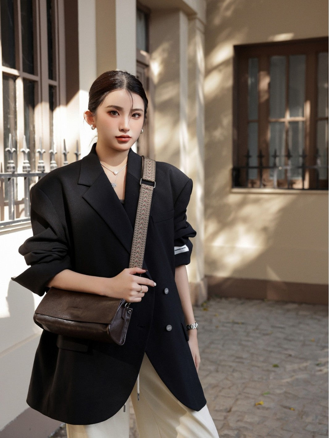 Women's Genuine Leather High-grade Baguette Design Light Underarm Bag