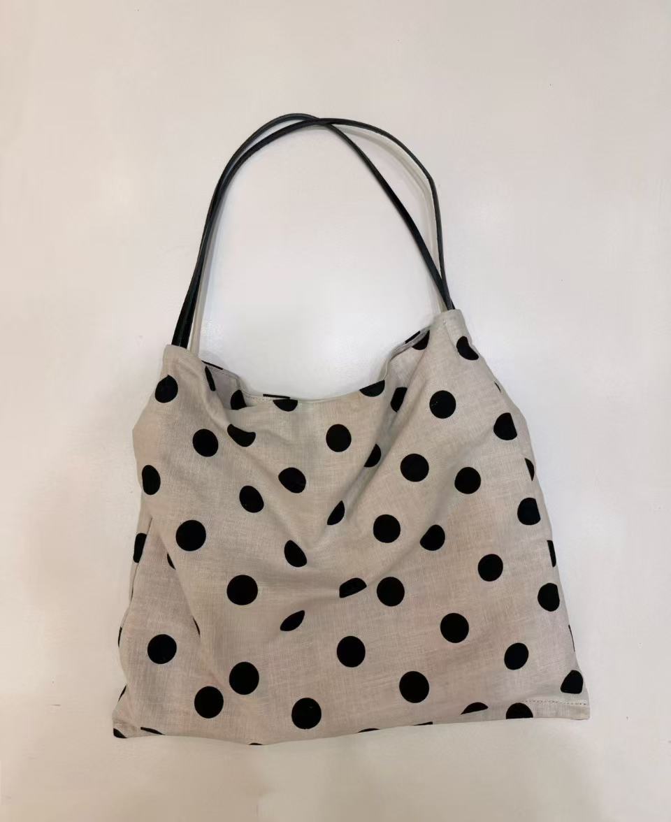 Classic Trendy Versatile Cloth Design Dot Women's Shoulder Bag