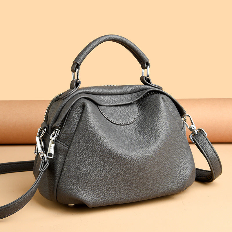 Women's Autumn Retro Commuter Large Capacity Fashion Bags